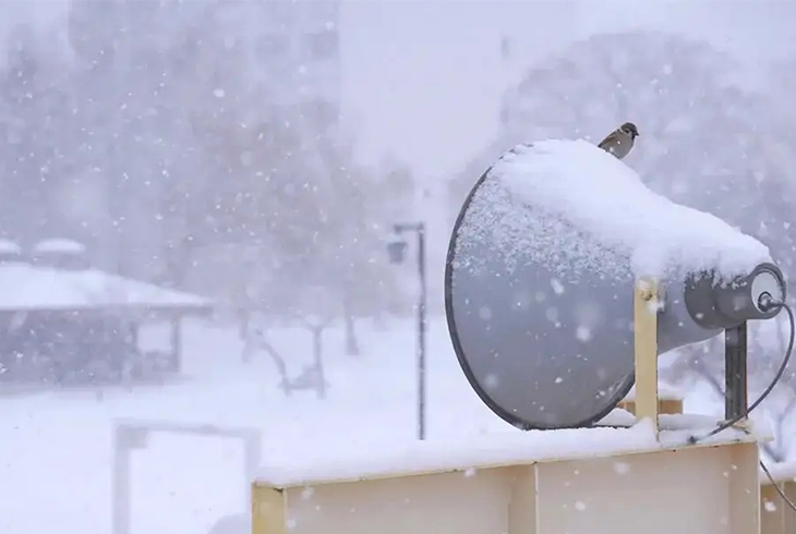 為了避免因氣候環(huán)境導(dǎo)致水系統(tǒng)凍壞而影響壁掛爐正常工作(甚至帶來(lái)經(jīng)濟(jì)損失)，請(qǐng)?zhí)崆白龊梅纼龃胧? class=