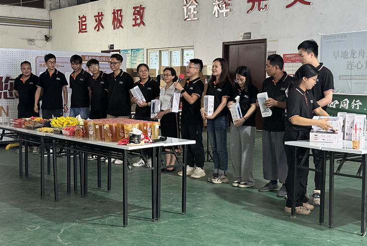 旱地龍舟迎端午，連心聚力促發展